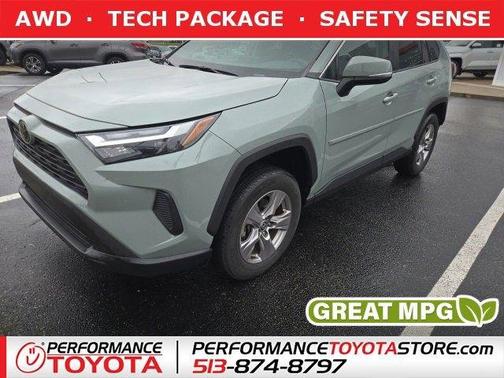 2022 Toyota RAV4 XLE