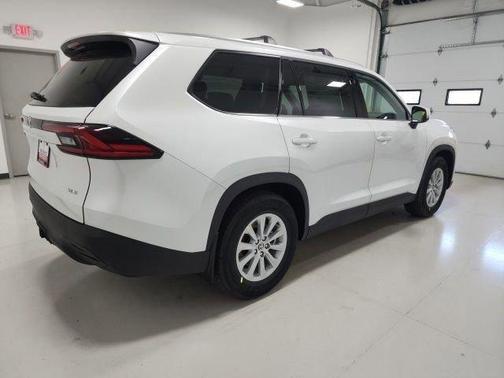 Wind Chill Pearl 2026 Toyota Grand Highlander XLE