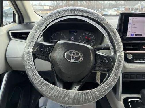 Wind Chill Pearl 2023 Toyota Corolla Cross L