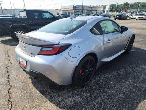 2025 Toyota GR86 Premium
