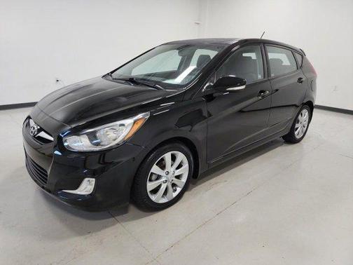 2013 Hyundai Accent SE