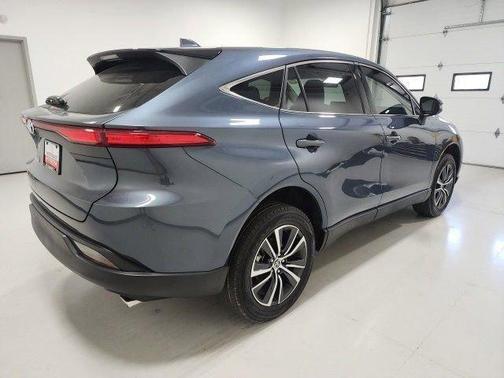 2023 Toyota Venza LE