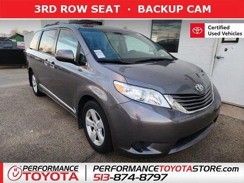 2017 Toyota Sienna LE