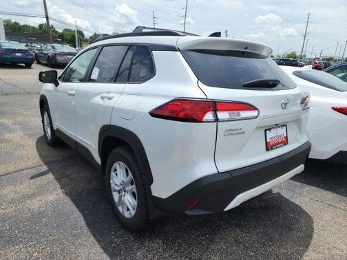 2025 Toyota Corolla Cross LE