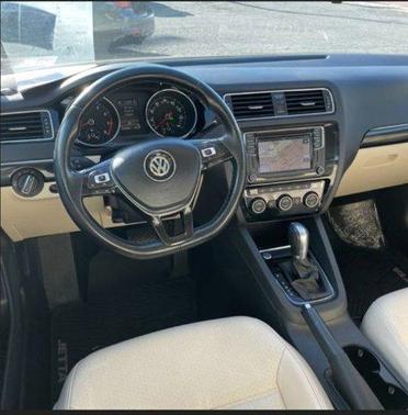 2017 Volkswagen Jetta 1.8T SEL