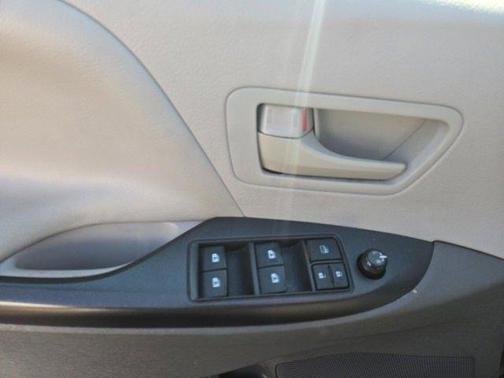 2020 Toyota Sienna L