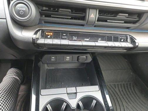 2023 Toyota Prius XLE