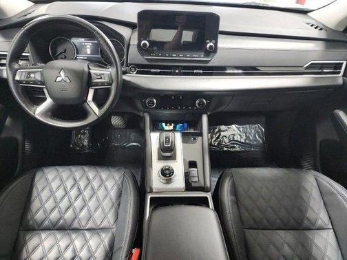 2022 Mitsubishi Outlander SEL