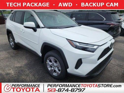 2025 Toyota RAV4 XLE