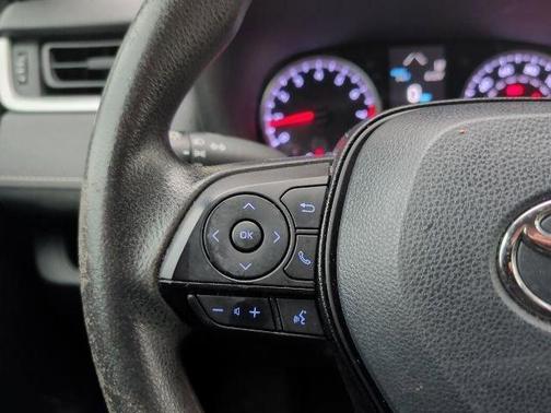 Magnetic Gray Metallic 2019 Toyota RAV4 LE