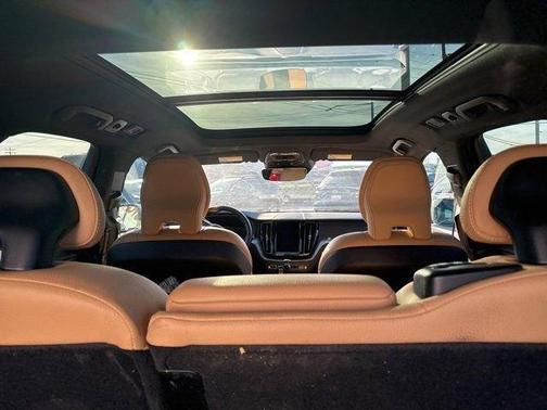 2019 Volvo XC60 T5 Momentum