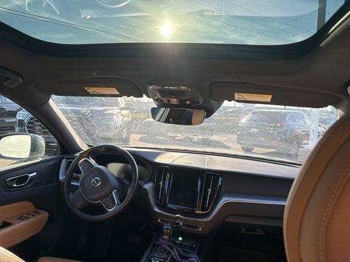 2019 Volvo XC60 T5 Momentum