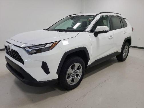 Ice 2024 Toyota RAV4 XLE