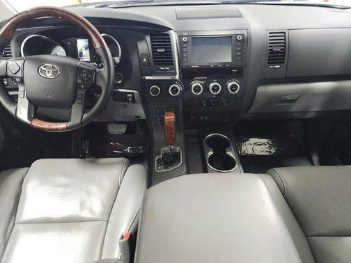 2020 Toyota Sequoia Platinum