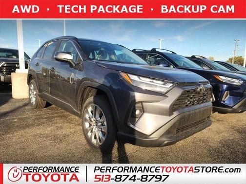 2025 Toyota RAV4 XLE Premium