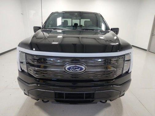 2023 Ford F-150 Lightning Platinum