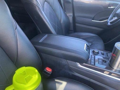 Blueprint 2022 Toyota Highlander Platinum