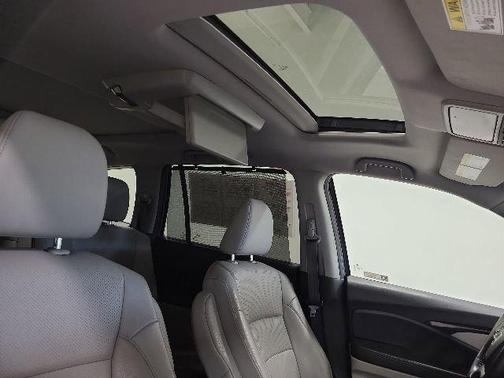Modern Steel Metallic 2022 Honda Pilot Elite