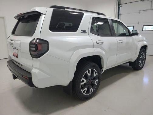 Wind Chill Pearl 2026 Toyota 4Runner TRD Sport Premium