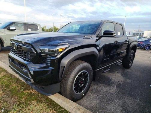 2025 Toyota Tacoma Hybrid TRD Off Road