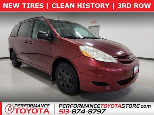 2010 Toyota Sienna LE