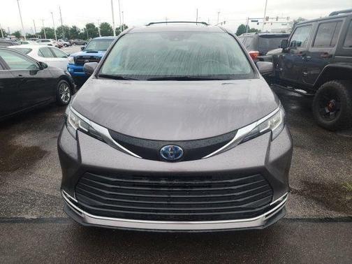 Predawn Gray Mica 2021 Toyota Sienna XLE