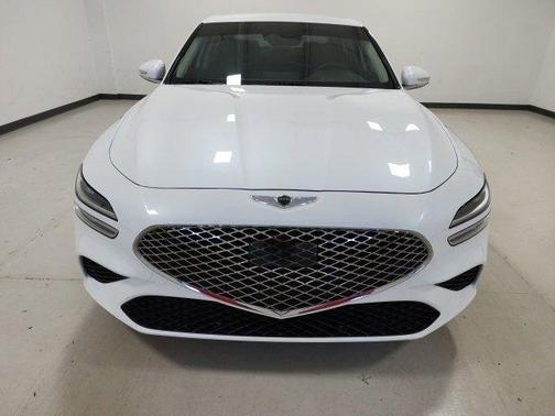 2022 Genesis G70 2.0T