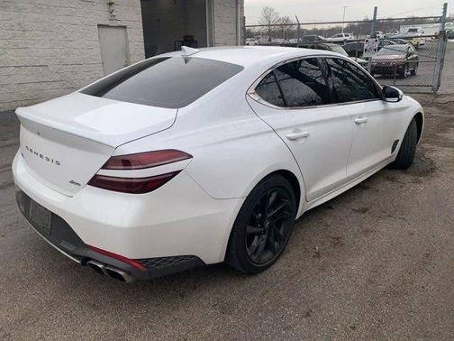 2022 Genesis G70 2.0T