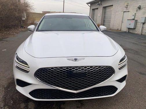 2022 Genesis G70 2.0T