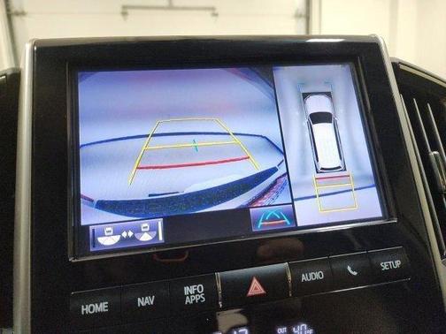 2021 Toyota Land Cruiser 