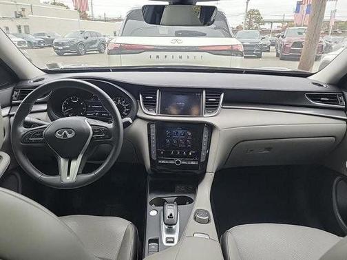 2023 INFINITI QX50 Luxe