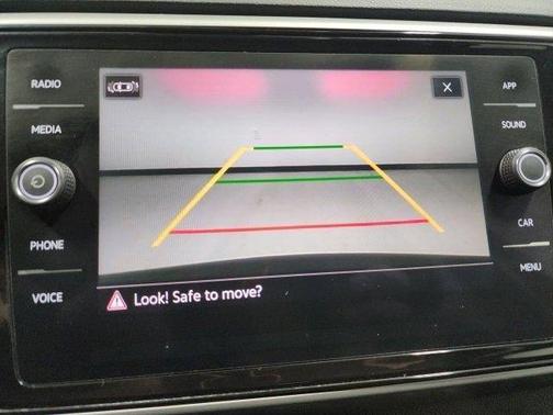 2022 Volkswagen Atlas 3.6L SE w/Technology