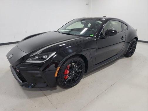 Raven Black 2026 Toyota GR86 Premium