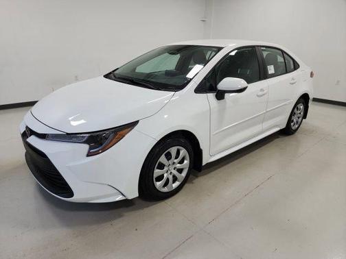 Ice 2026 Toyota Corolla LE