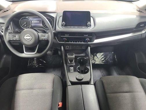 Brilliant Silver Metallic 2023 Nissan Rogue SV