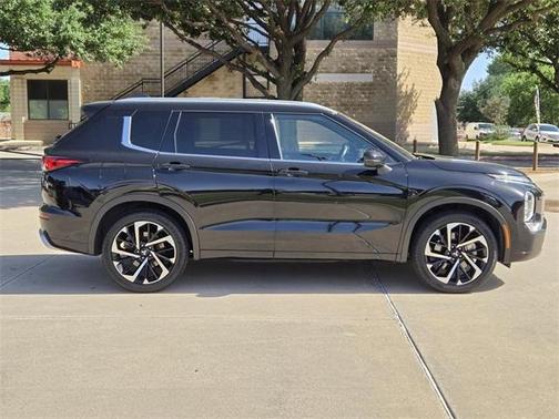 2022 Mitsubishi Outlander SEL