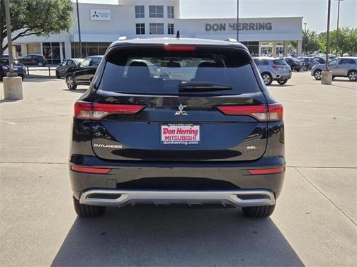 2022 Mitsubishi Outlander SEL