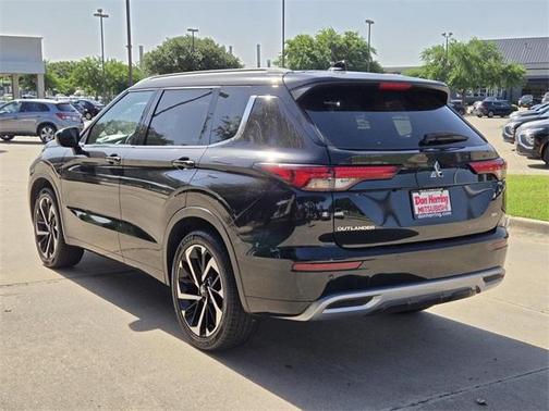 2022 Mitsubishi Outlander SEL