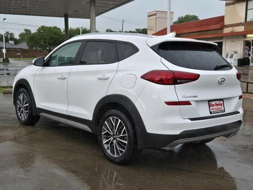2021 Hyundai TUCSON SEL