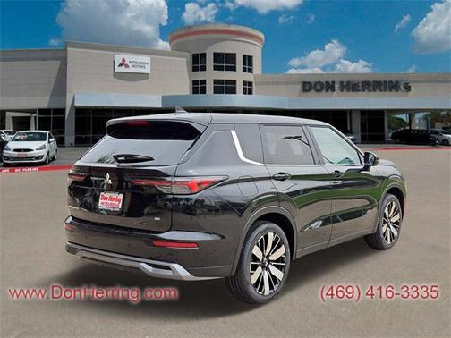 2025 Mitsubishi Outlander SE