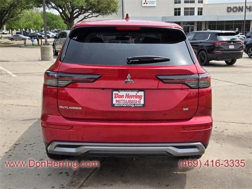 2025 Mitsubishi Outlander SE