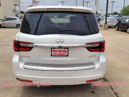 2018 INFINITI QX80 Base