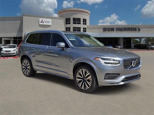 2020 Volvo XC90 T5 Momentum 7 Passenger