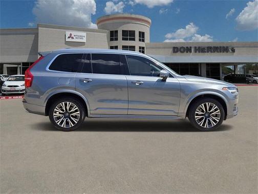 2020 Volvo XC90 T5 Momentum 7 Passenger