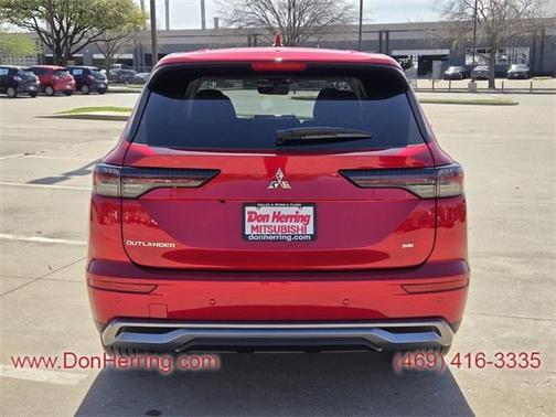 2025 Mitsubishi Outlander SE