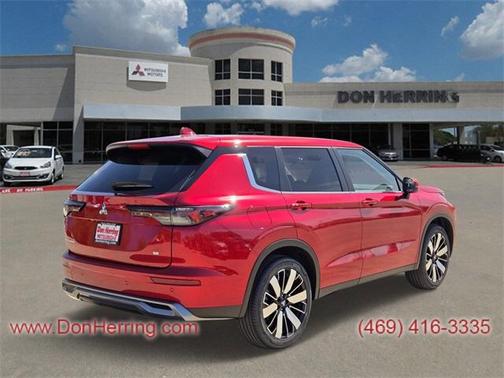 2025 Mitsubishi Outlander SE