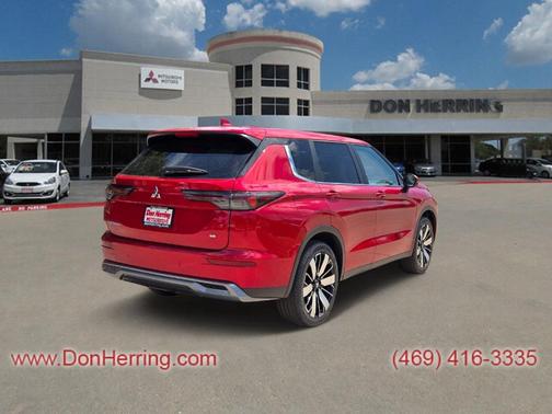 2025 Mitsubishi Outlander SE