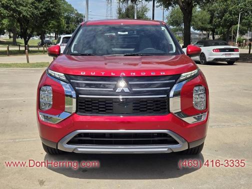 2025 Mitsubishi Outlander SE