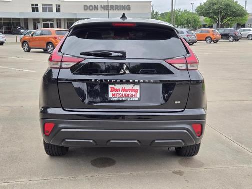 2022 Mitsubishi Eclipse Cross SE