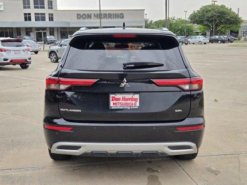 2022 Mitsubishi Outlander SEL